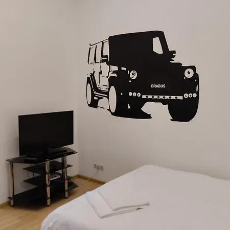 Kievaccommodation In The Center 24h Self Check-in Apartment *