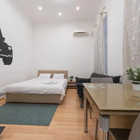 Apartment Kievaccommodation In The Center 24h Self Check-in *
